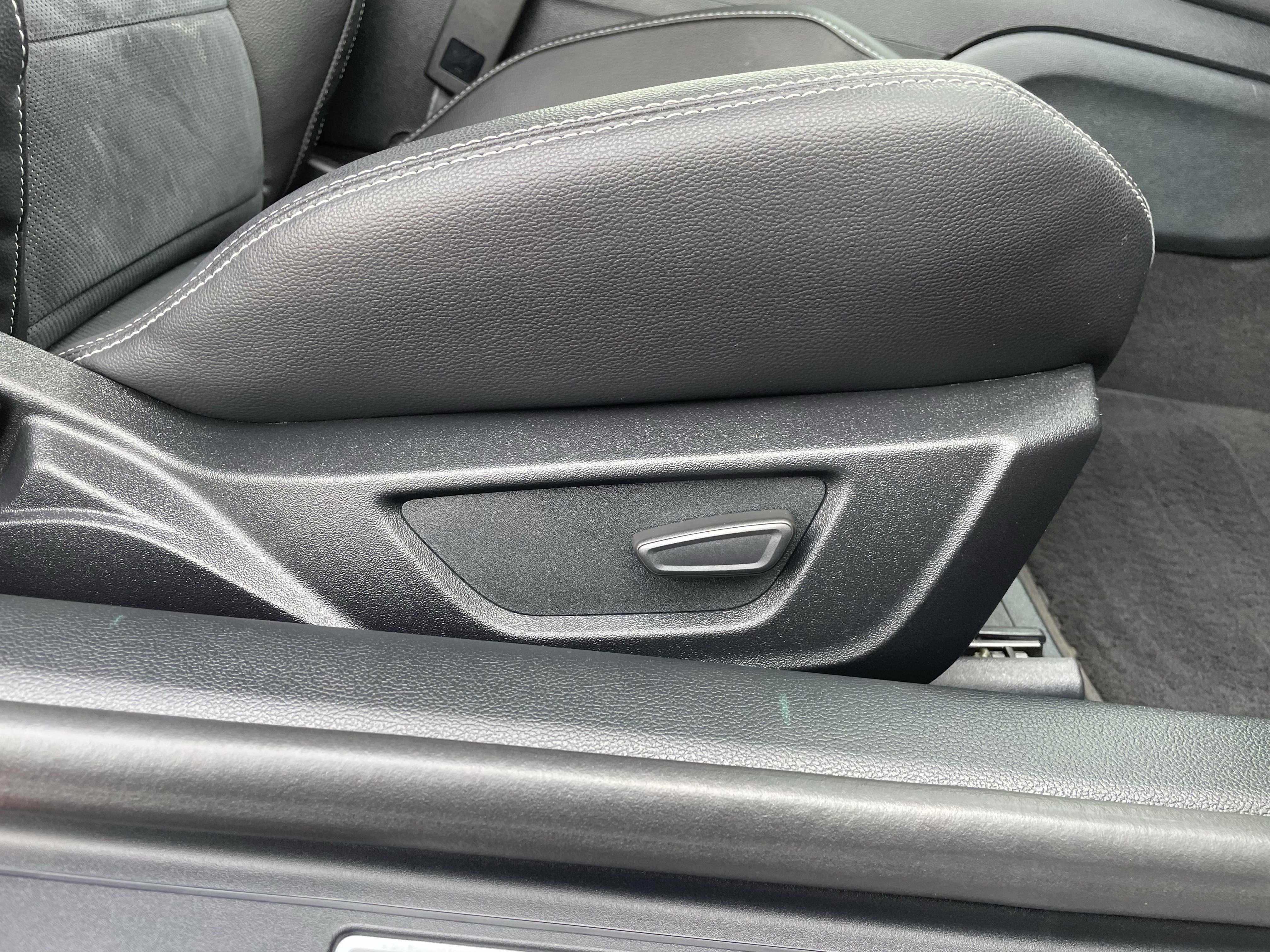 Certified 2021 Ford Mustang Premium w/ Carbon Sport Interior Package image 30