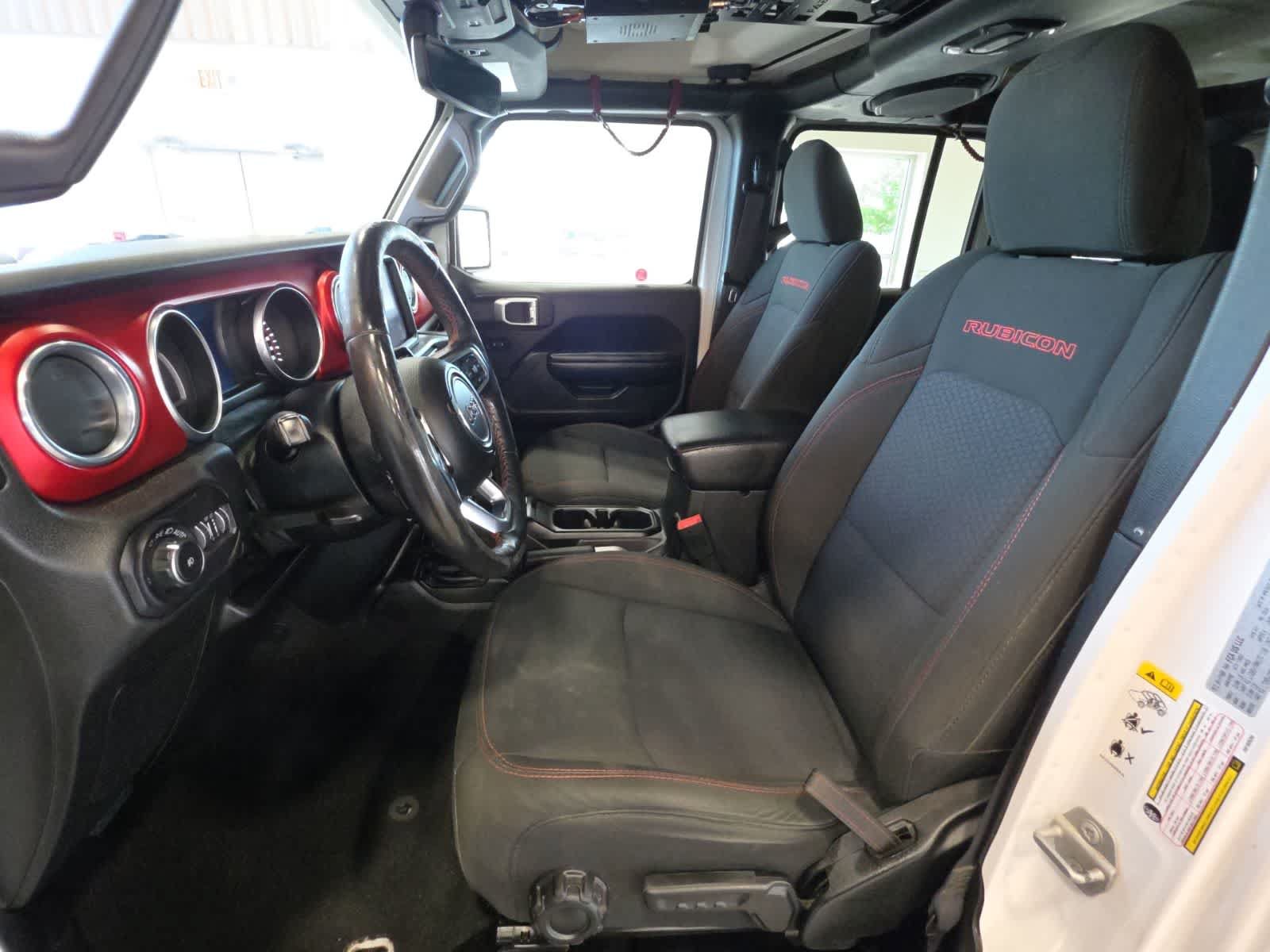 Used 2018 Jeep Wrangler Unlimited Rubicon w/ Dual Top Group AWD/4WD image 15