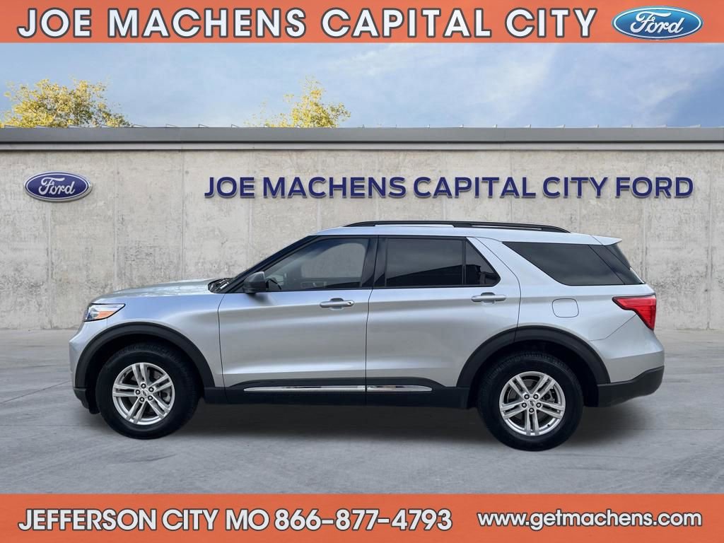 Certified 2023 Ford Explorer XLT image 2