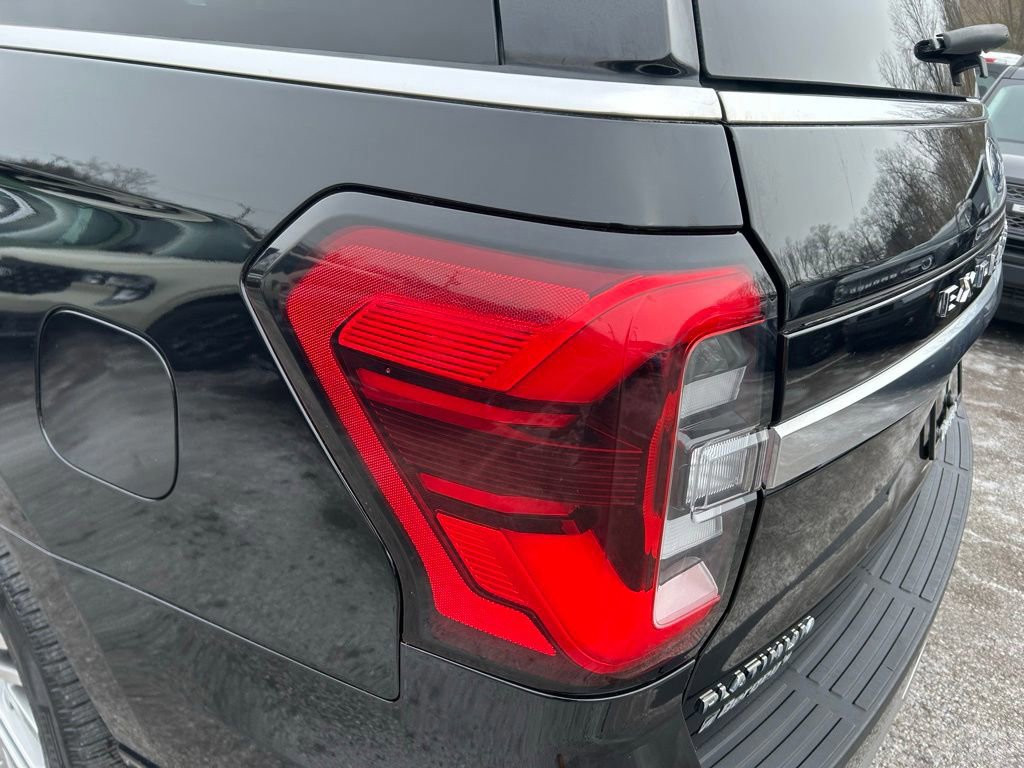 Certified 2022 Ford Expedition Max Platinum image 36