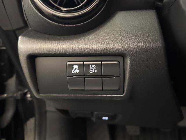 Used 2023 MAZDA MX-5 Miata Sport RWD image 15