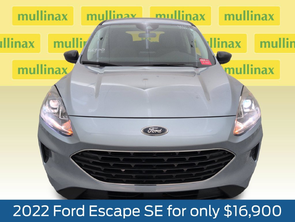 Certified 2022 Ford Escape SE w/ SE Sport Appearance Package FWD image 14