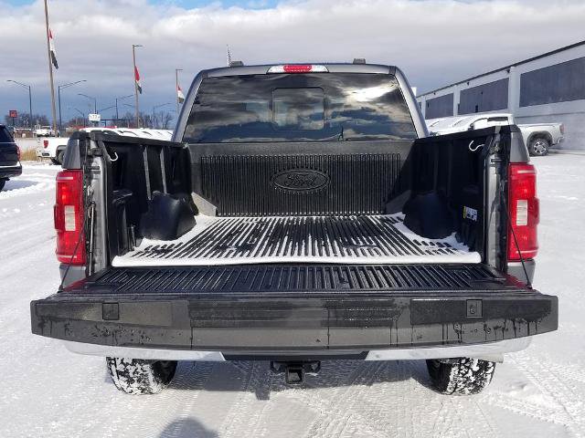 Certified 2022 Ford F150 XLT w/ Equipment Group 302A High image 4