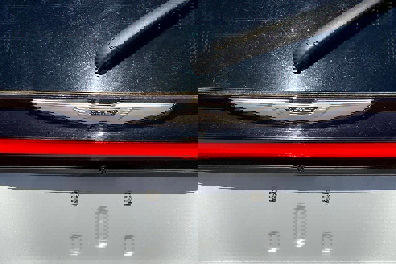 Used 2024 Chrysler Pacifica Touring-L image 31