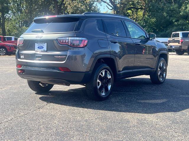 Used 2018 Jeep Compass Trailhawk w/ Leather Interior Group AWD/4WD image 14