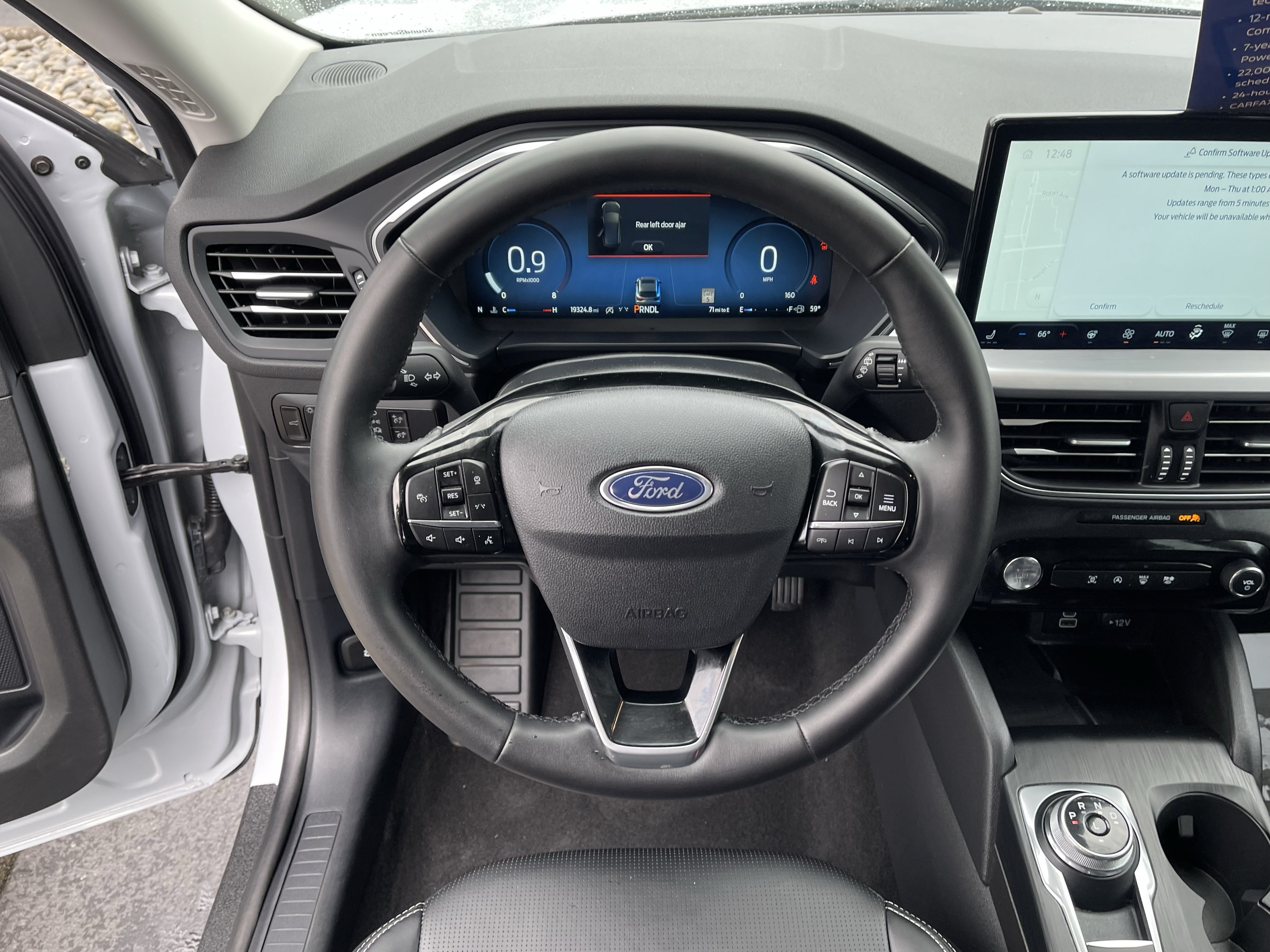 Certified 2025 Ford Escape Platinum AWD/4WD image 10