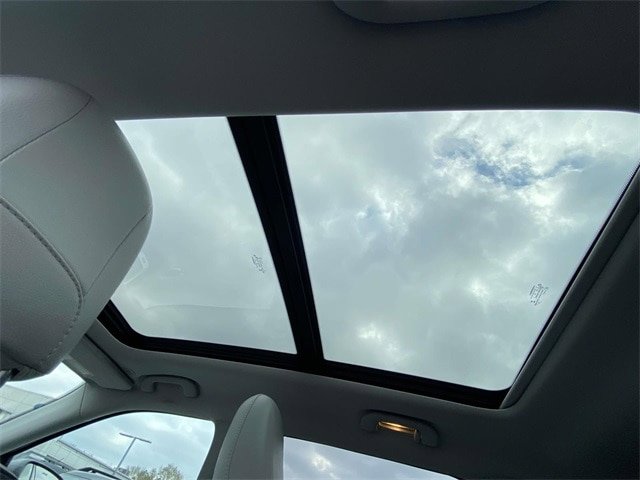 Used 2019 Jeep Compass Latitude FWD image 17