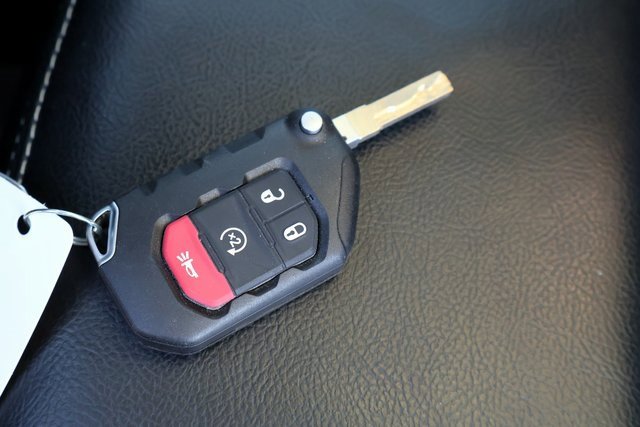 Used 2021 Jeep Gladiator Overland w/ Popular Equipment Package image 39