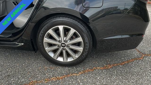 Used 2017 Hyundai Sonata Limited w/ Tech Package 03 FWD image 19