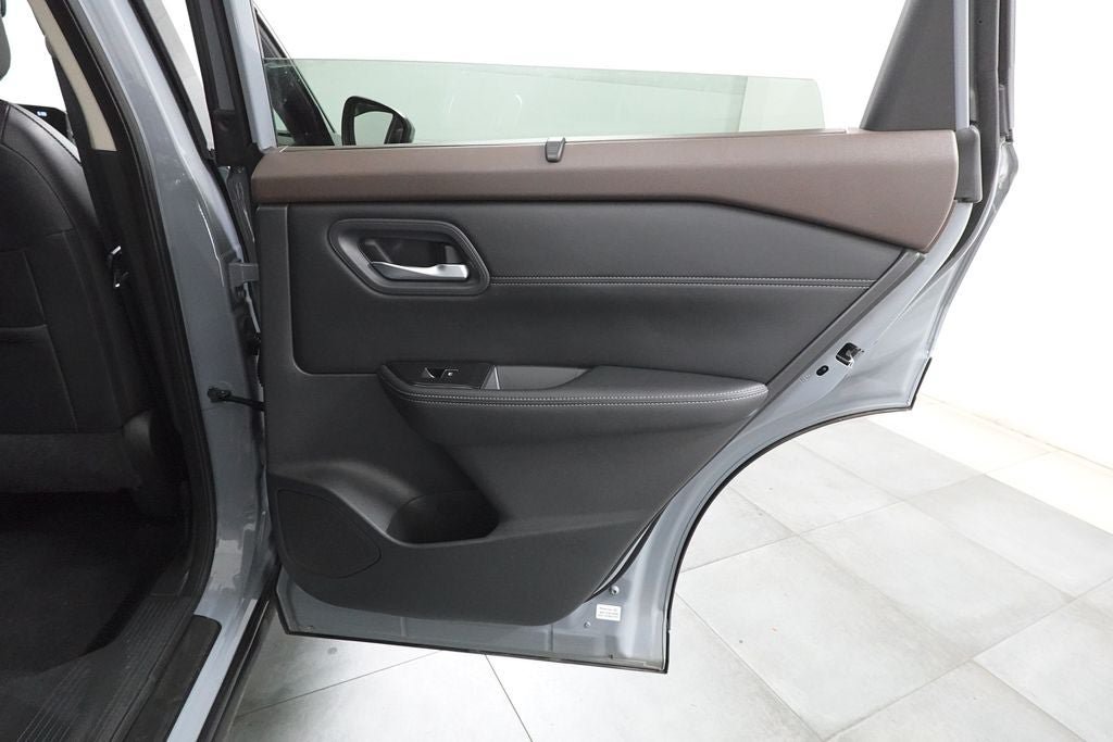Used 2023 Nissan Rogue SL w/ SL Premium Package AWD/4WD image 30