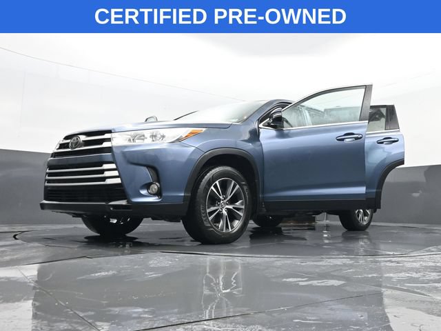 Used 2019 Toyota Highlander Plus AWD/4WD image 33