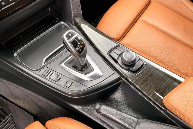 Used 2017 BMW 330i xDrive Sedan AWD/4WD image 16