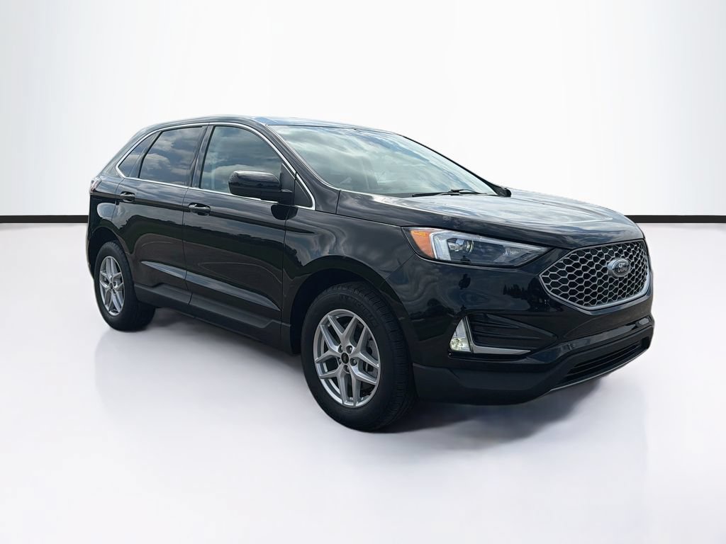 Certified 2024 Ford Edge SEL w/ Convenience Package AWD/4WD image 3