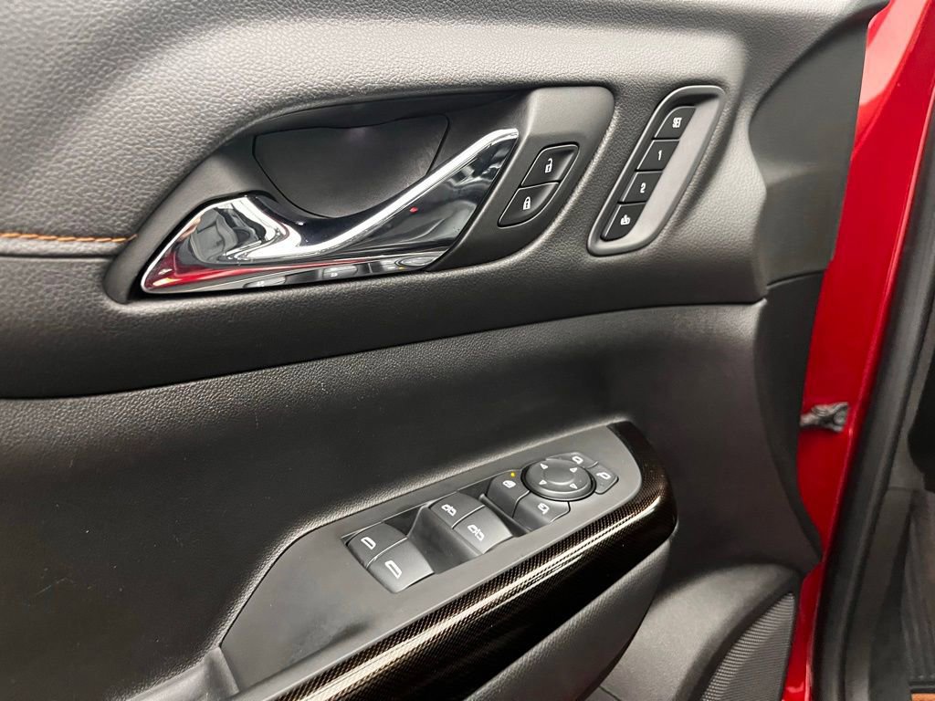 Used 2023 GMC Acadia AT4 w/ Preferred Package image 19