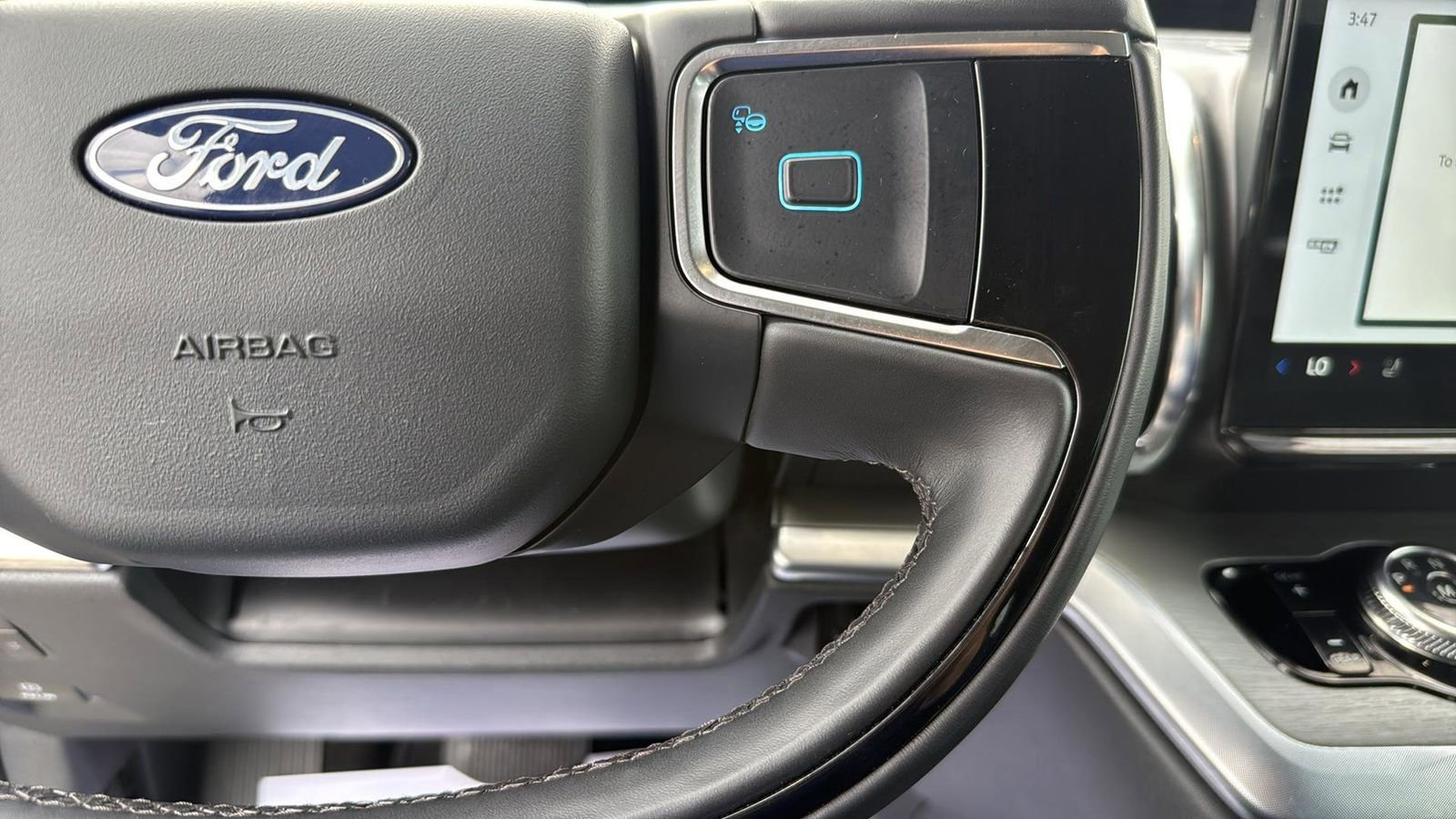 Certified 2025 Ford Expedition Max Platinum AWD/4WD image 16