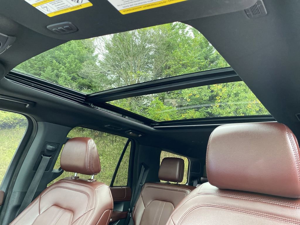 Certified 2024 Ford Expedition Limited image 8