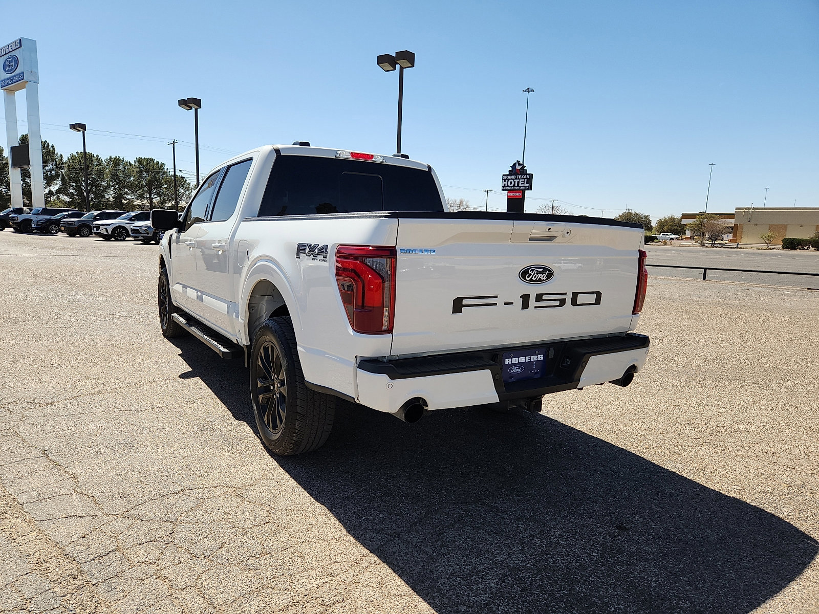 Certified 2024 Ford F150 Lariat w/ FX4 Off-Road Package image 3