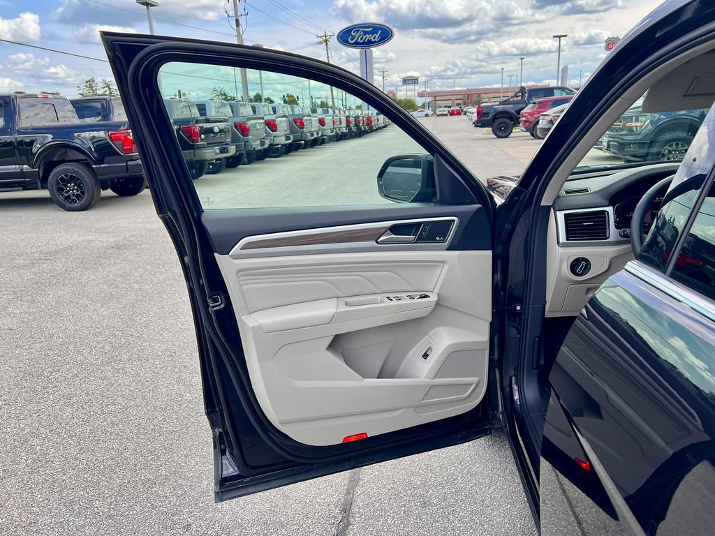 Used 2021 Volkswagen Atlas SEL Premium AWD/4WD image 11