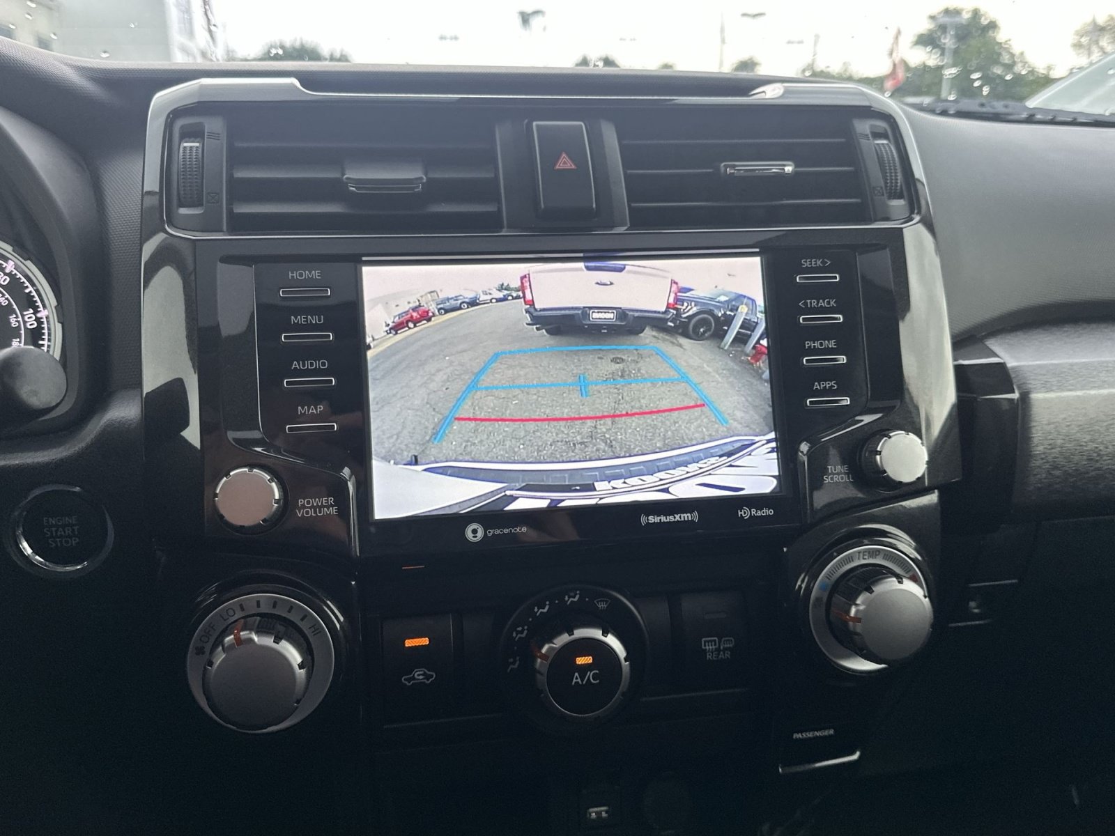 Used 2020 Toyota 4Runner TRD Off-Road Premium w/ Moonroof Package AWD/4WD image 27
