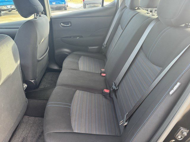 Used 2020 Nissan Leaf SV w/ SV Technology Package image 25