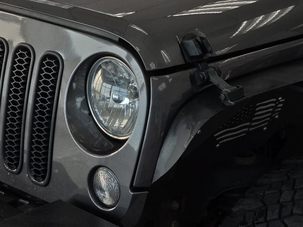 Used 2018 Jeep Wrangler Unlimited Sport S AWD/4WD image 26