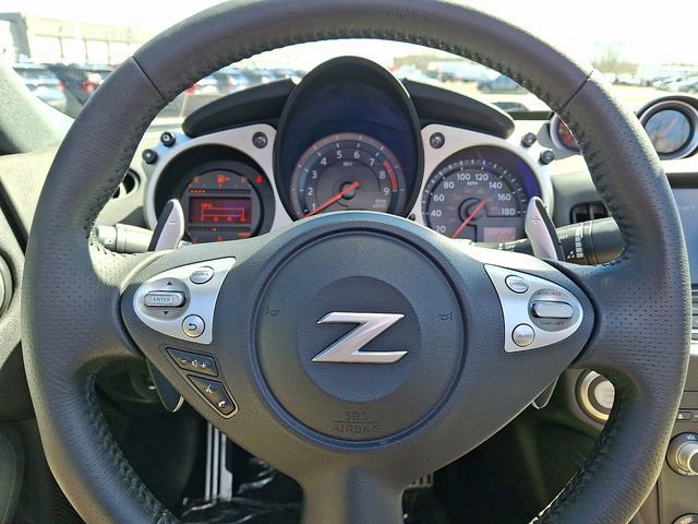 Used 2018 Nissan 370Z Touring Sport image 17
