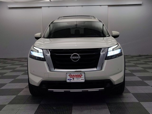 Used 2023 Nissan Pathfinder Platinum AWD/4WD image 6