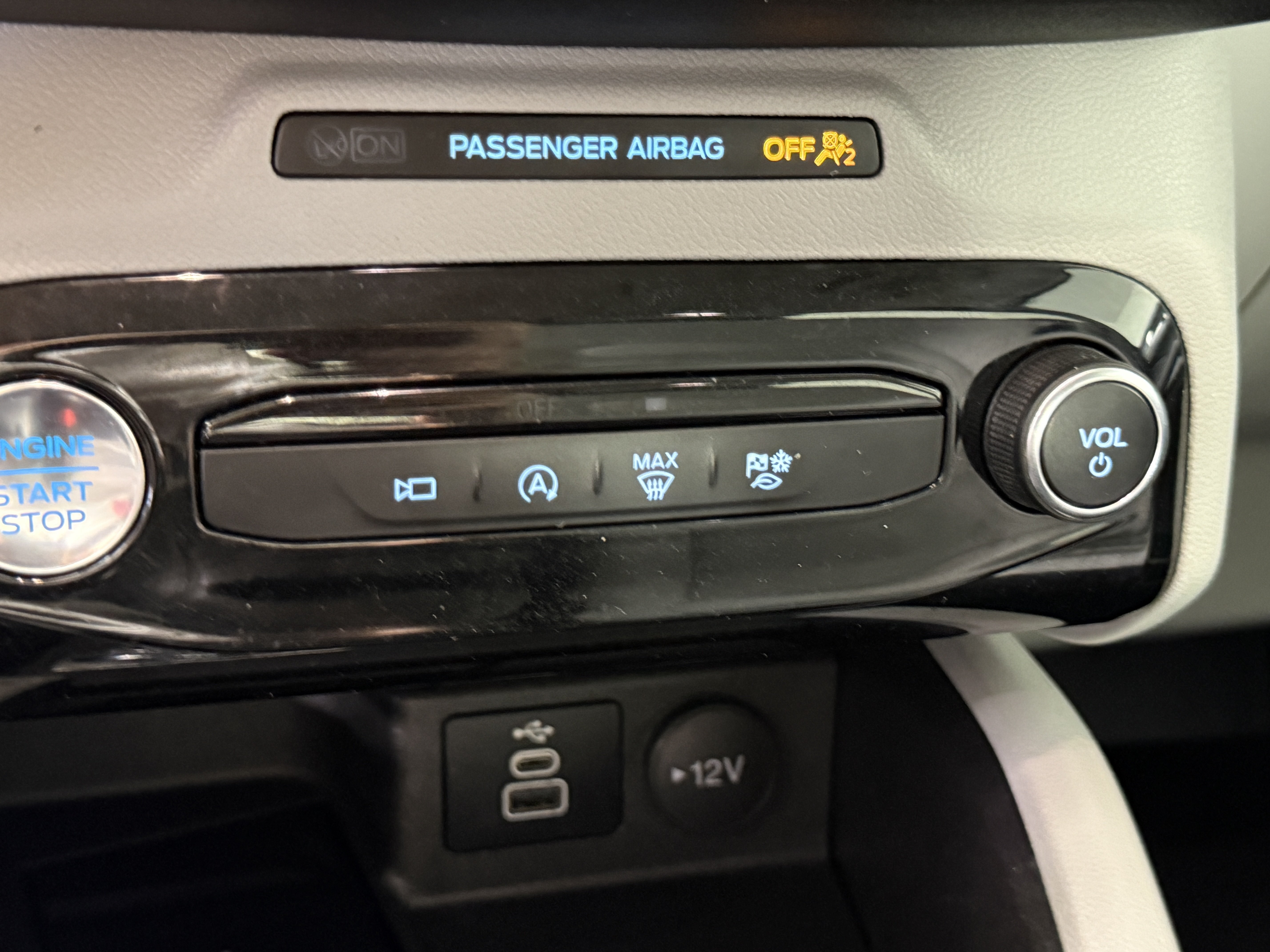 Certified 2024 Ford Escape Active w/ Tech Pack #2 FWD image 24