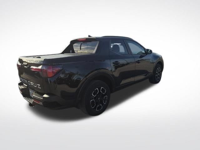 Used 2024 Hyundai Santa Cruz SEL w/ Activity Package FWD image 3