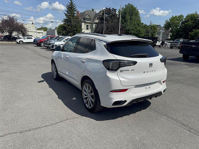 Used 2025 Buick Encore GX Avenir w/ Avenir Technology Package AWD/4WD image 15
