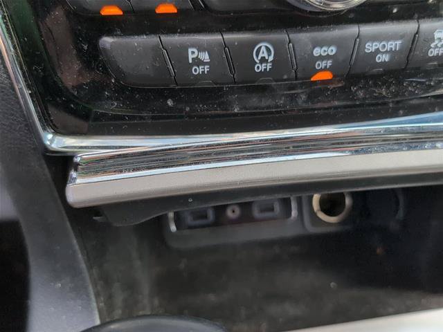Used 2019 Jeep Grand Cherokee Limited AWD/4WD image 27