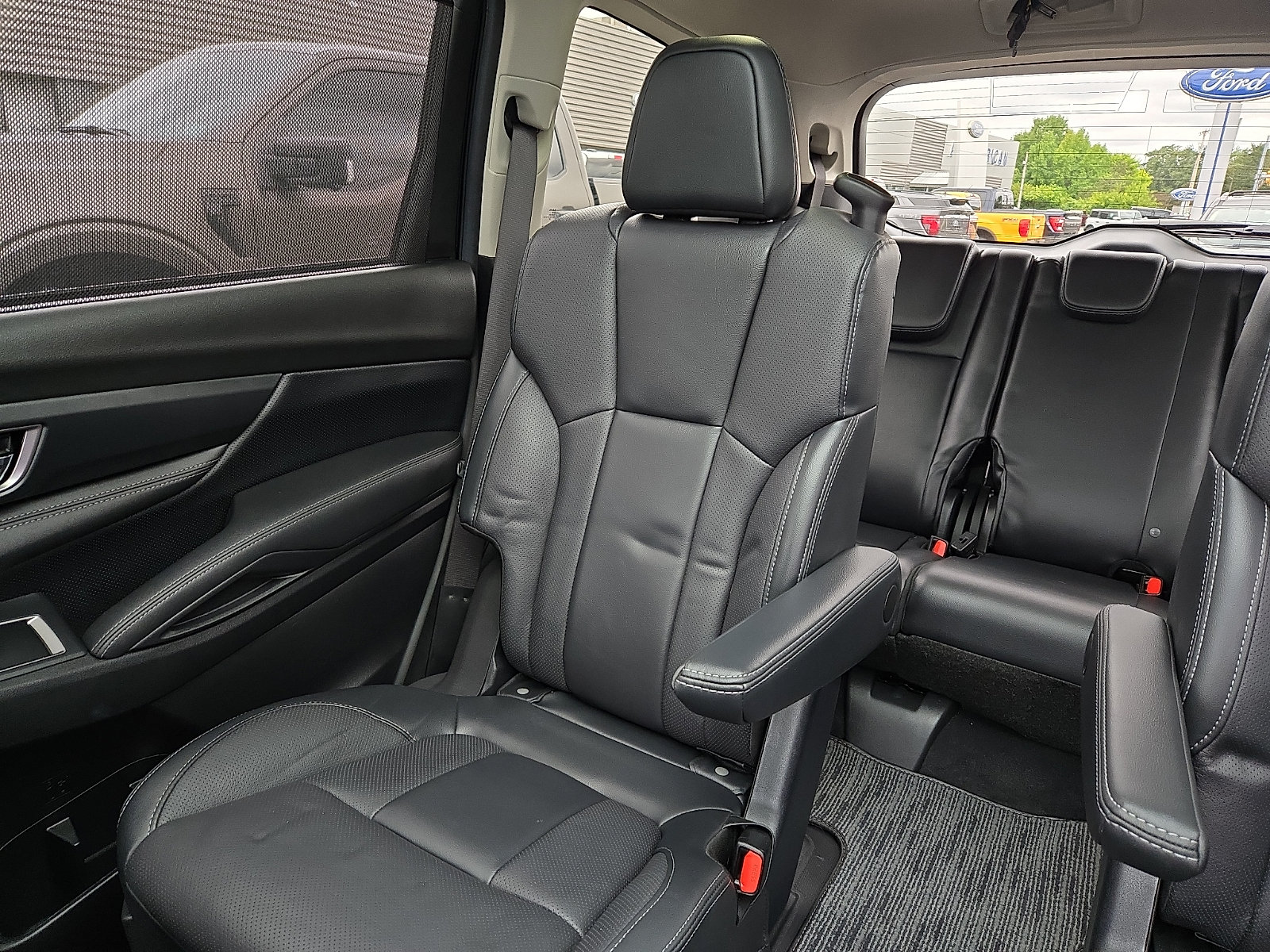 Used 2024 Subaru Ascent Limited w/ Technology Package AWD/4WD image 18