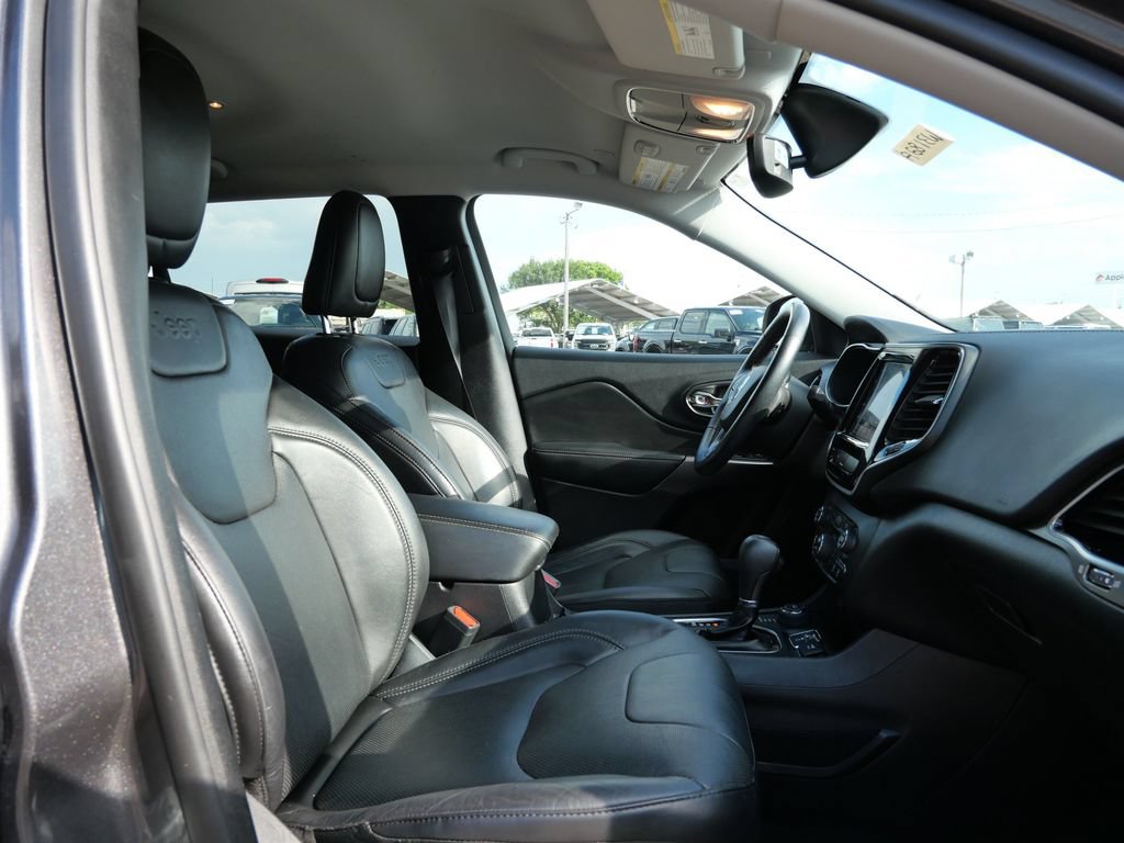 Used 2020 Jeep Cherokee Limited AWD/4WD image 12