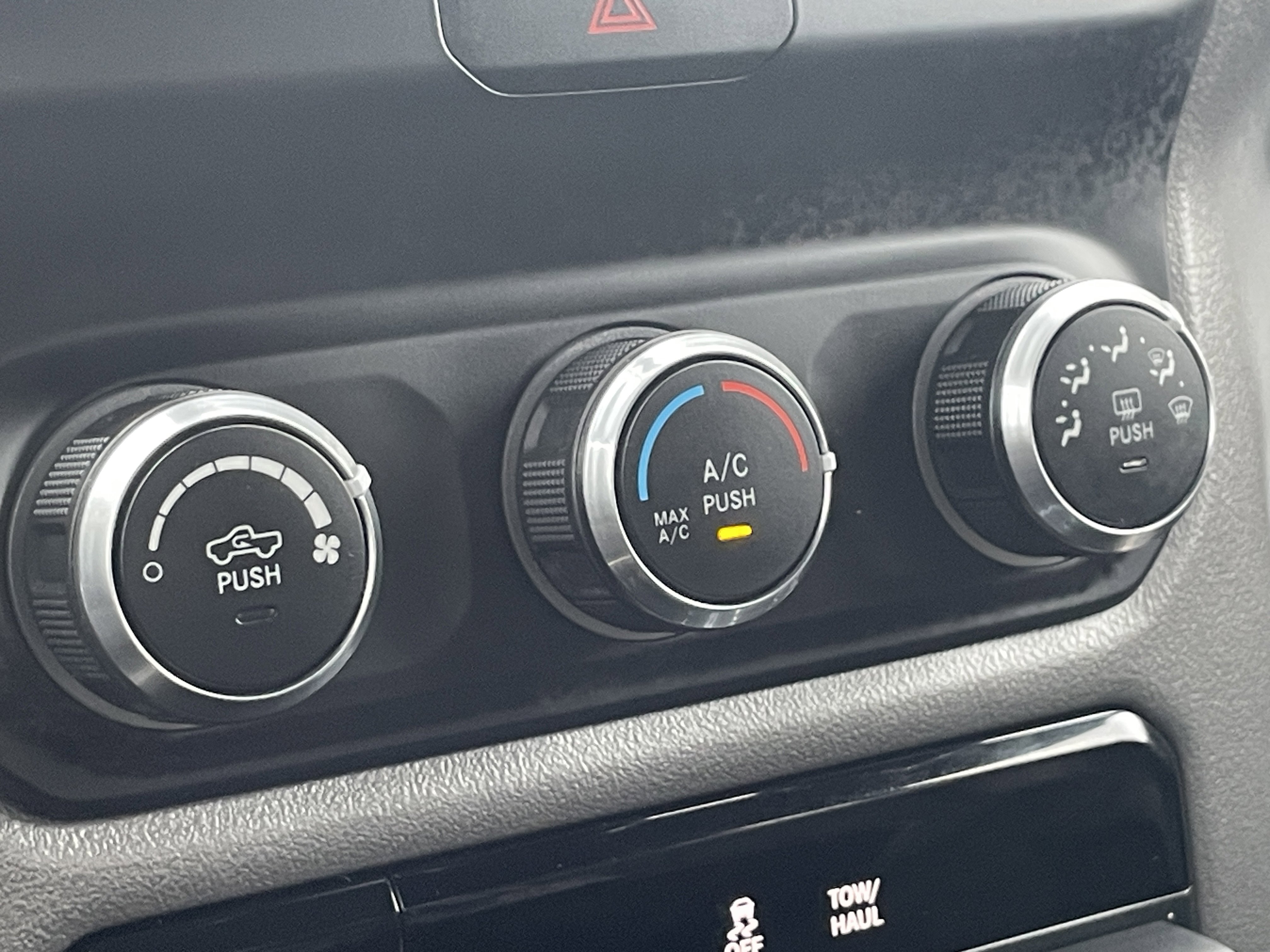 Used 2020 RAM 1500 Rebel image 25