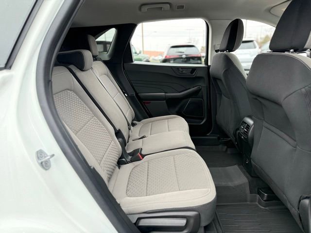 Certified 2022 Ford Escape SE w/ Cold Weather Package image 32