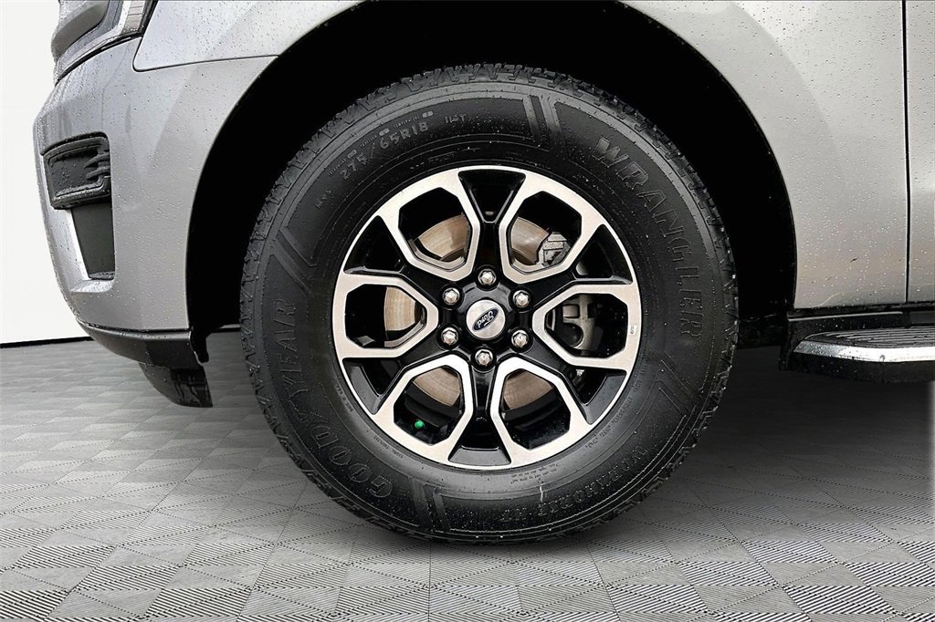 Certified 2023 Ford Expedition XLT image 11