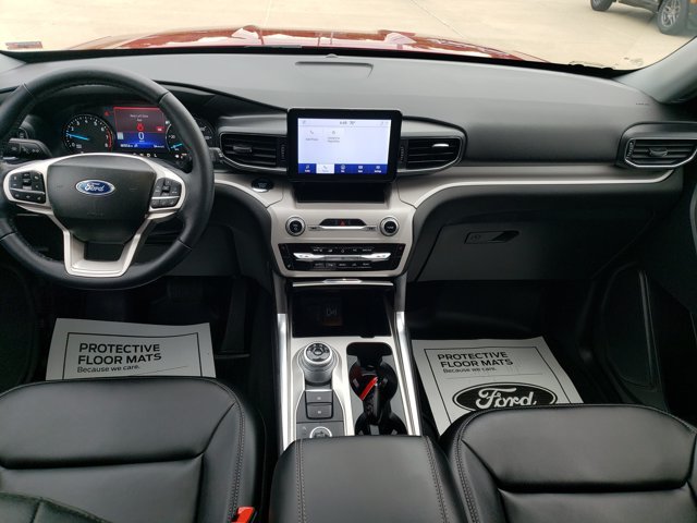 Certified 2023 Ford Explorer XLT w/ Equipment Group 202A AWD/4WD image 28