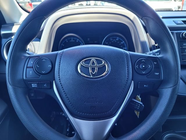 Used 2017 Toyota RAV4 LE w/ Carpet Mat Package AWD/4WD image 25