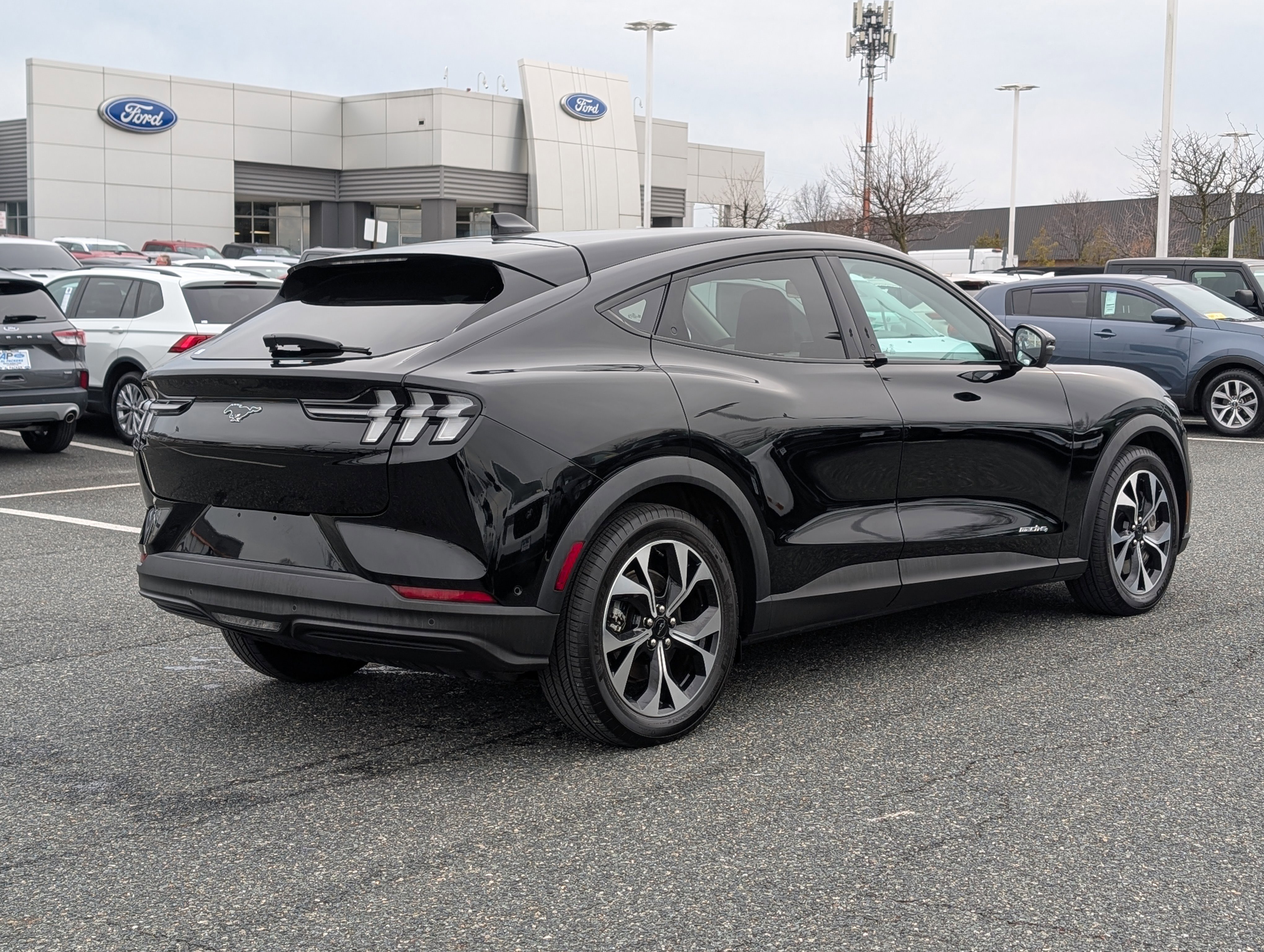 Certified 2024 Ford Mustang Mach-E Select w/ Comfort Package Lite image 5