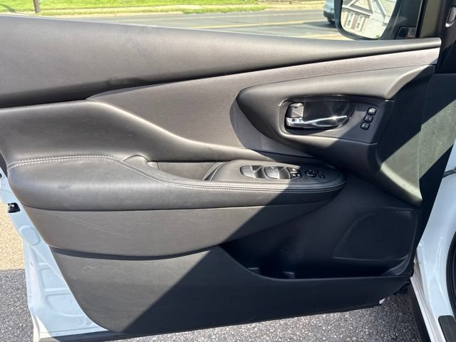 Used 2024 Nissan Murano SL w/ Cargo Package AWD/4WD image 14