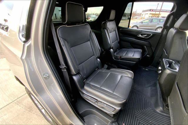 Used 2021 GMC Yukon SLT w/ SLT Luxury Package image 19