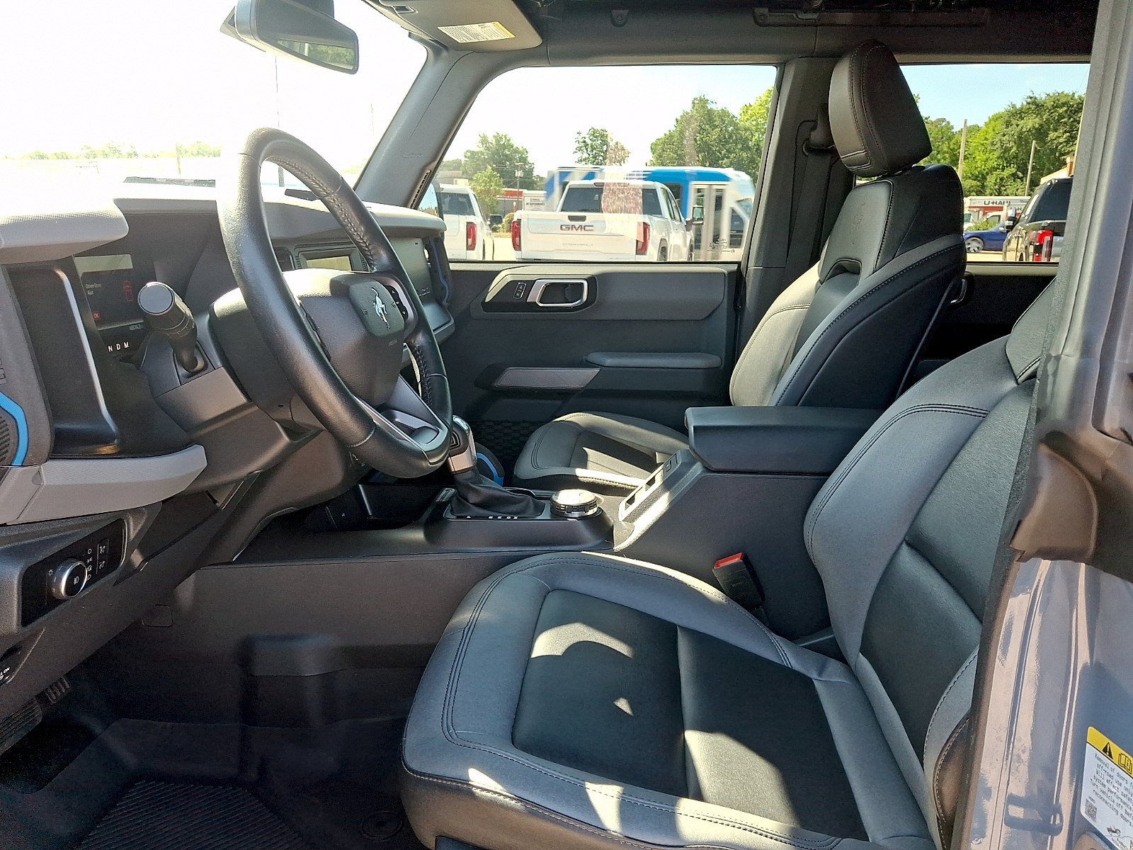 Certified 2023 Ford Bronco Black Diamond w/ Sasquatch Package AWD/4WD image 12