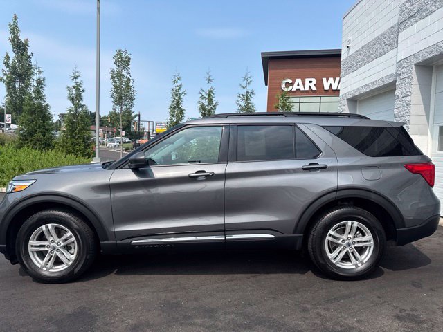 Certified 2023 Ford Explorer XLT AWD/4WD image 3