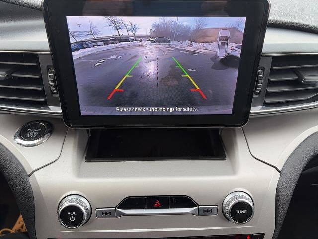 Certified 2022 Ford Explorer XLT w/ Equipment Group 202A image 36