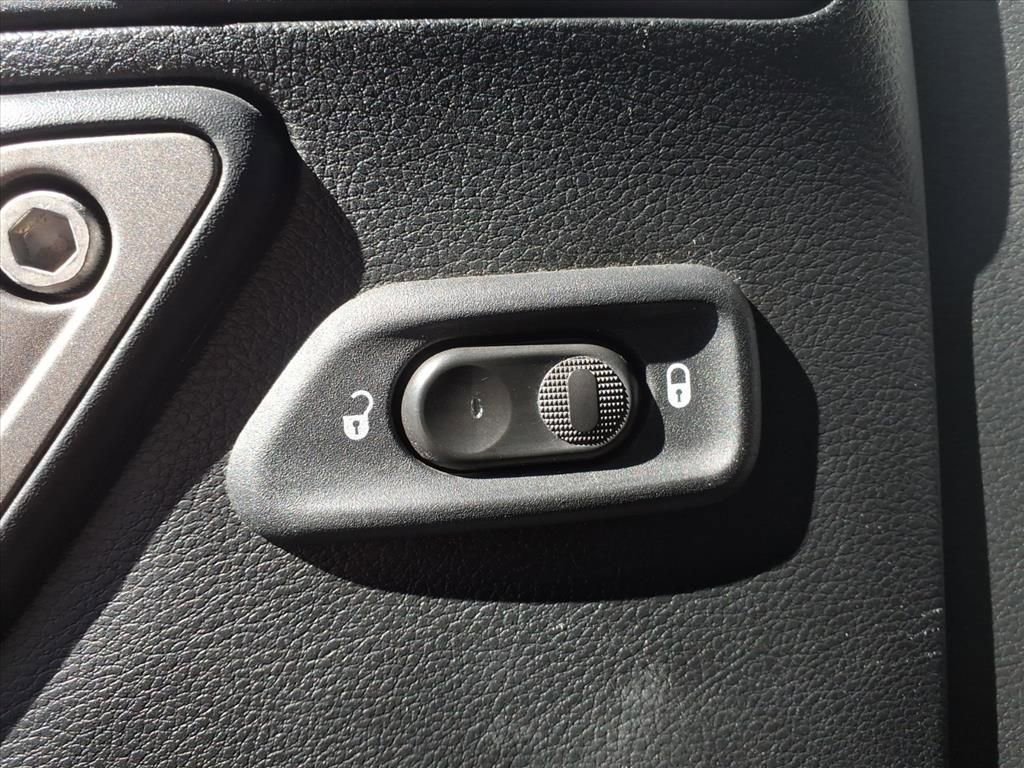 Used 2017 Jeep Wrangler Unlimited Sport w/ Quick Order Package 24S image 17