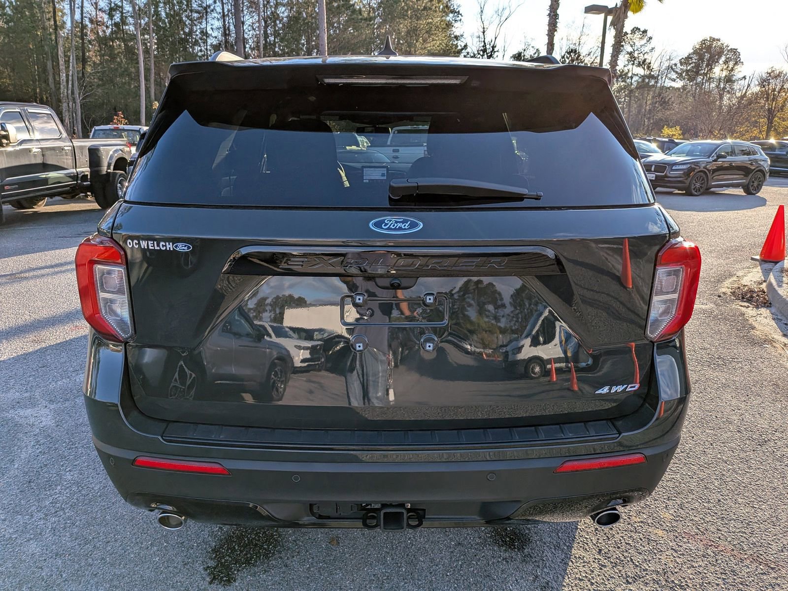 Certified 2023 Ford Explorer ST-Line w/ Class IV Trailer Tow Package image 4