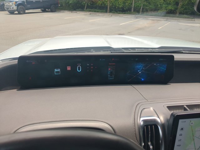 Certified 2025 Ford Expedition Platinum w/ Driver's Package AWD/4WD image 20