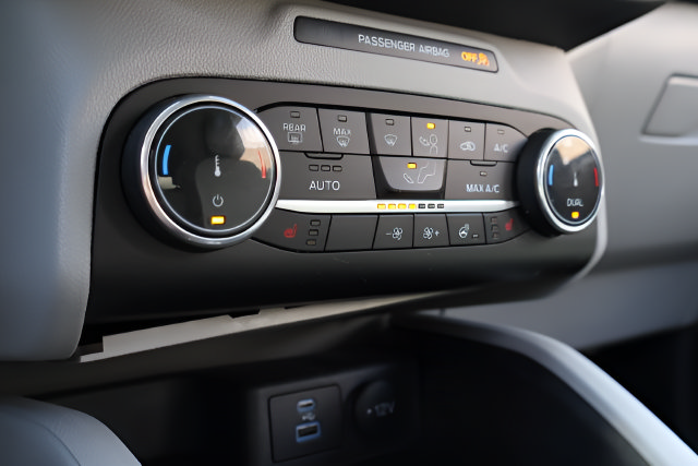 Certified 2023 Ford Escape Active AWD/4WD image 22