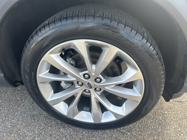 Certified 2022 Ford Explorer Platinum w/ Equipment Group 601A image 9