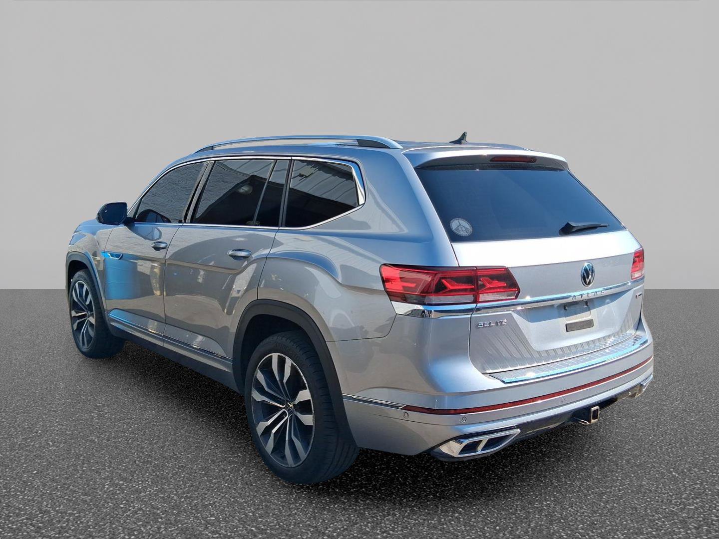 Used 2022 Volkswagen Atlas SEL Premium AWD/4WD image 6